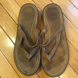 Ugg Brown Leather Flip Flop  sz 7